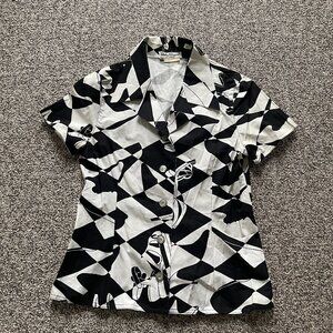 Salvatore Ferragamo Italy Geometric Shoe Print Black & White Blouse Top Sz 42